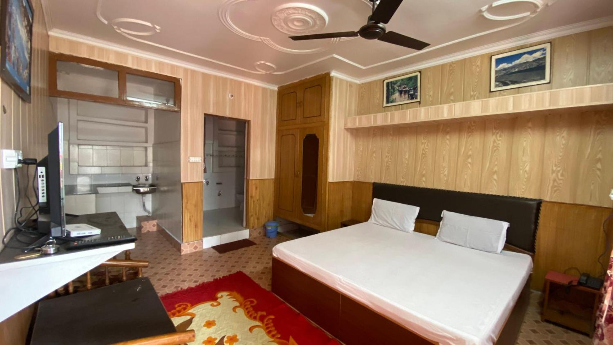 Hotel Ekant Lodge McLeod Ganj Exterior foto